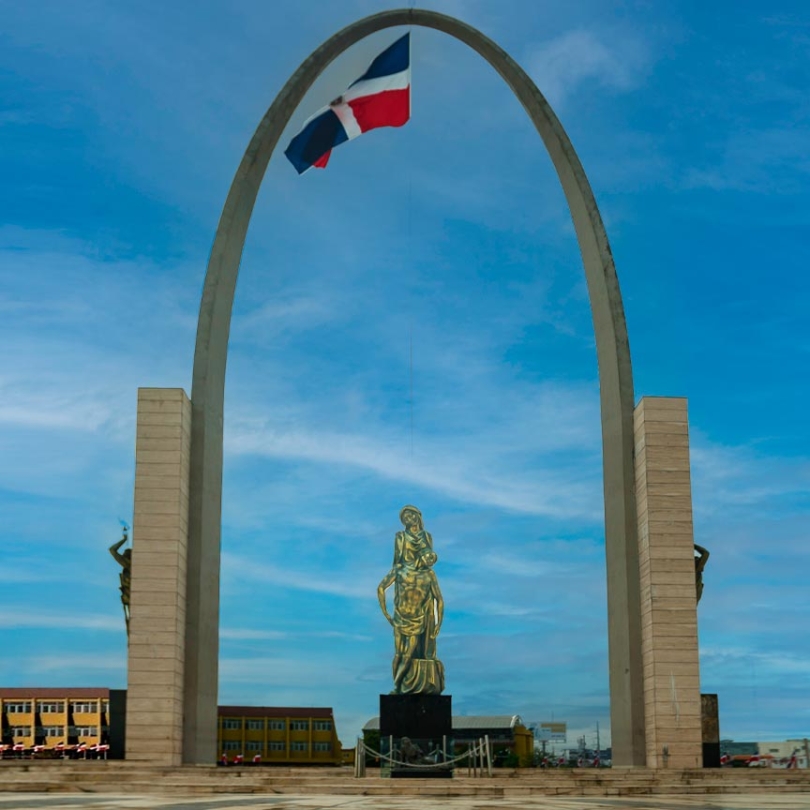 LA PLAZA DE LA BANDERA | REPRESENTACIÓN DE LA HISTORIA Y LA IDENTIDAD DOMINICANA