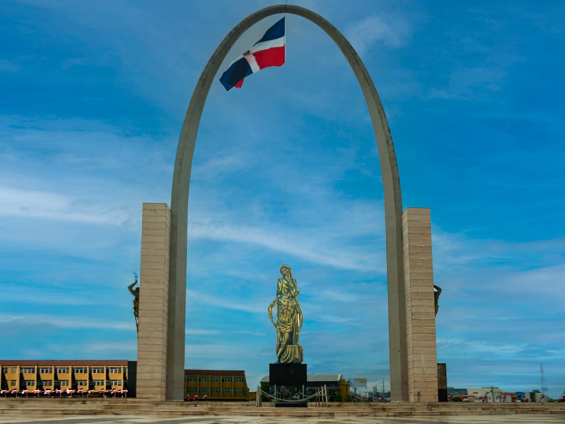 LA PLAZA DE LA BANDERA | REPRESENTACIÓN DE LA HISTORIA Y LA IDENTIDAD DOMINICANA